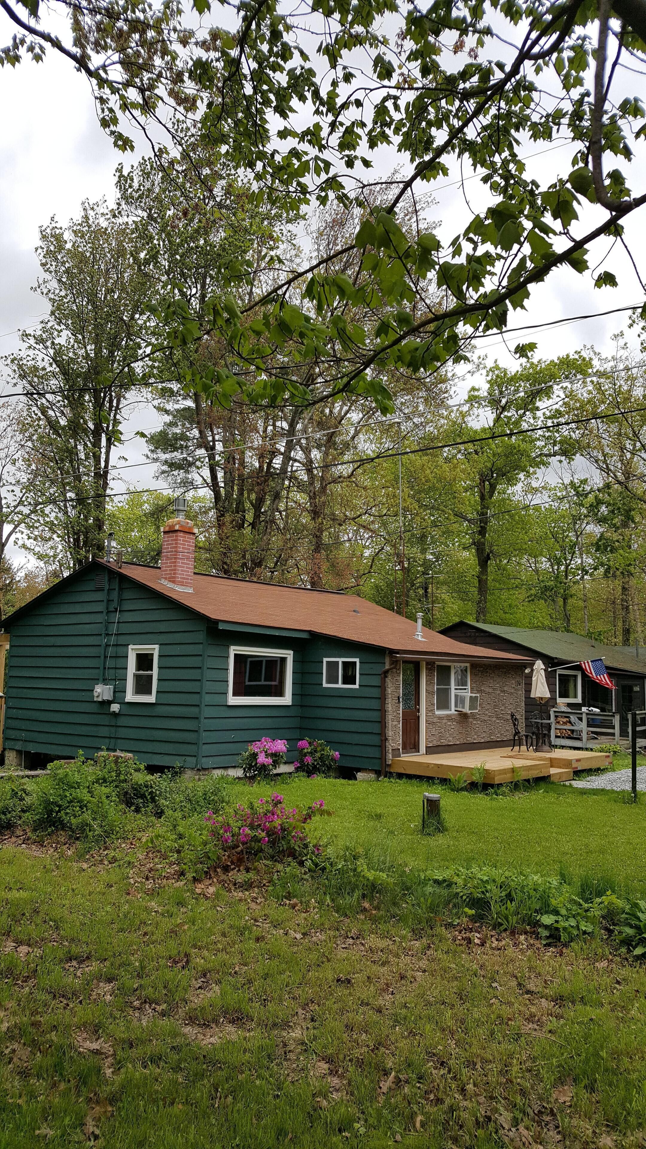 Autumn is beautiful in Promised Land!  There's still some room left, book now!