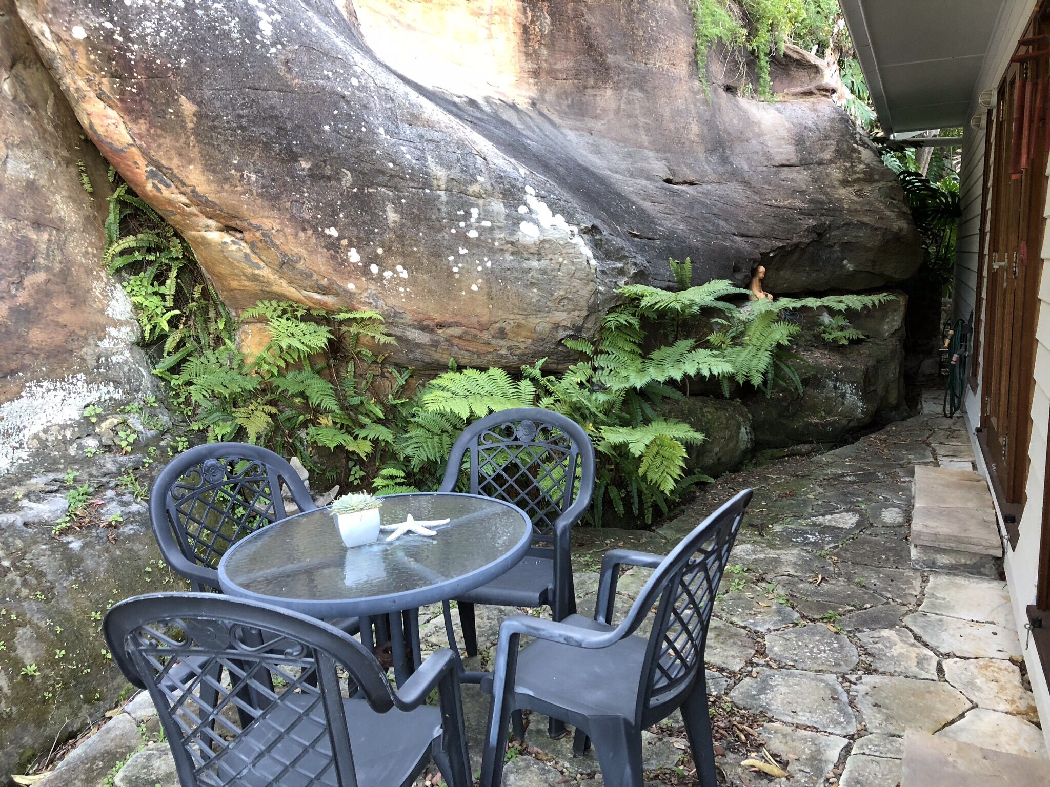 Rimrock Retreat - a place to relax — image 9