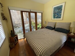 4 bedrooms, iron/ironing board, free WiFi, bed sheets - Rimrock Retreat - a place to relax (Palm Beach)