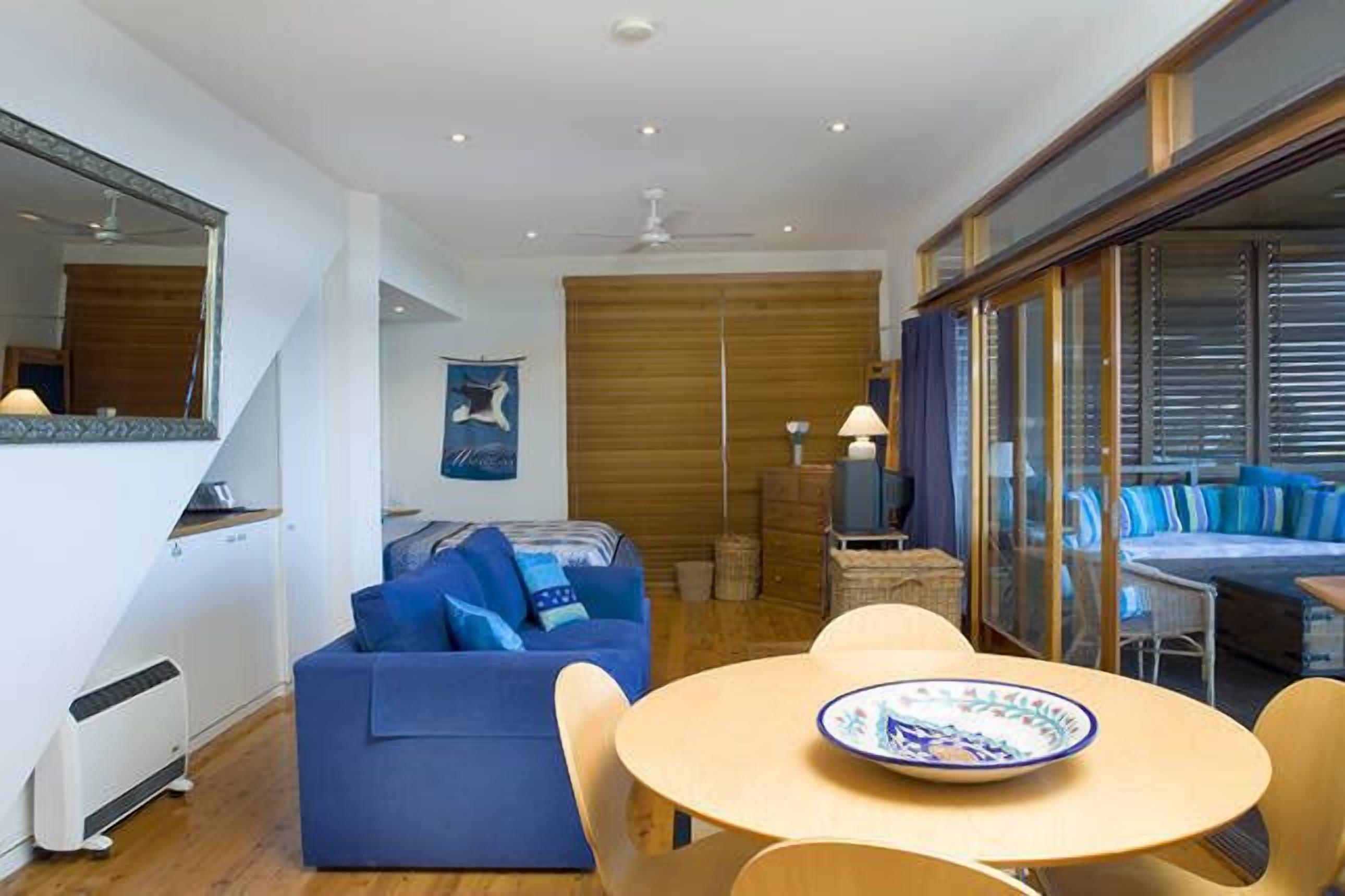 Rimrock Retreat - a place to relax — image 8