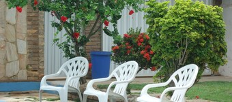 COMFORTABLE SPACIOUS HOUSE, 3 BEDROOMS 1 SUITE, LARGE BALCONY WITH SWIMMING POOL ,.