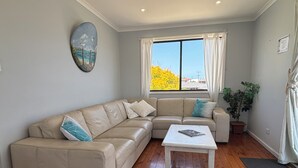 Living area - Pet-Friendly | 200m to Beach | Sleeps Large Groups | Beach Views | Air Con (Callala Beach)