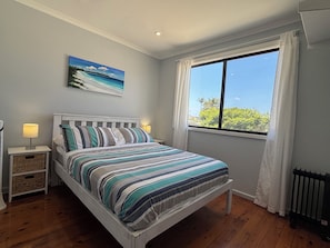 5 Schlafzimmer, Bügeleisen/Bügelbrett, kostenloses WLAN, Bettwäsche