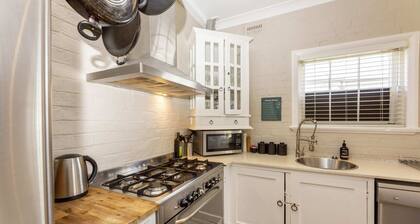 The Edward Townhouse 155 | Steps to Town