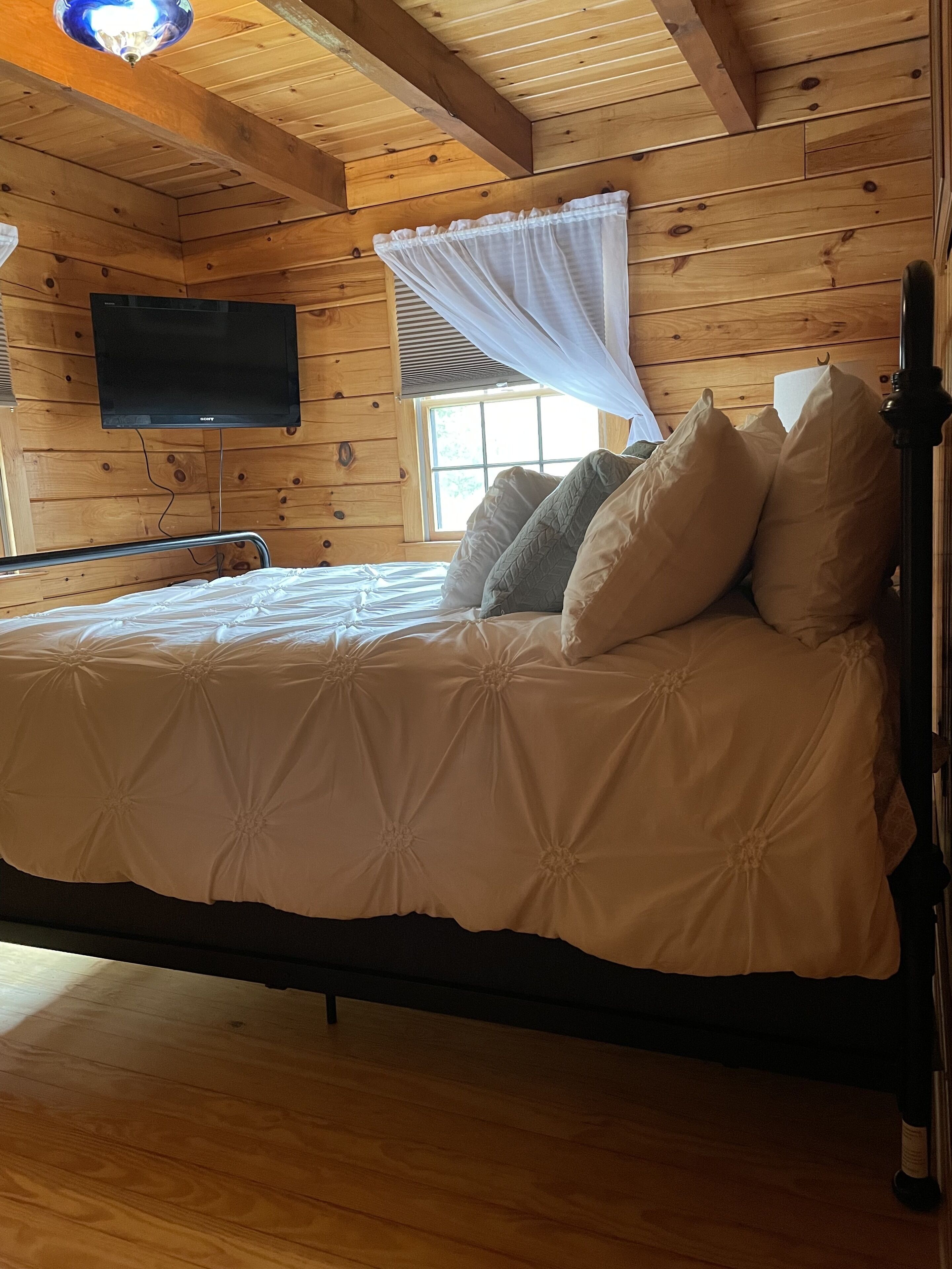 Rustic Chic Cabin In Southern Chester County PA