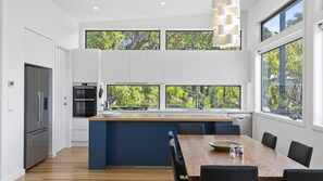 Fridge, microwave, dishwasher, toaster - Namaste - Views, Great Location, Free WiFi (Fairhaven)