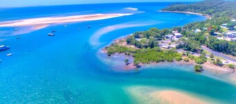 Surf Hunter - boat parking, walk to beach