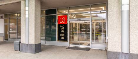 EntrĂ©e de lâhĂ©bergement