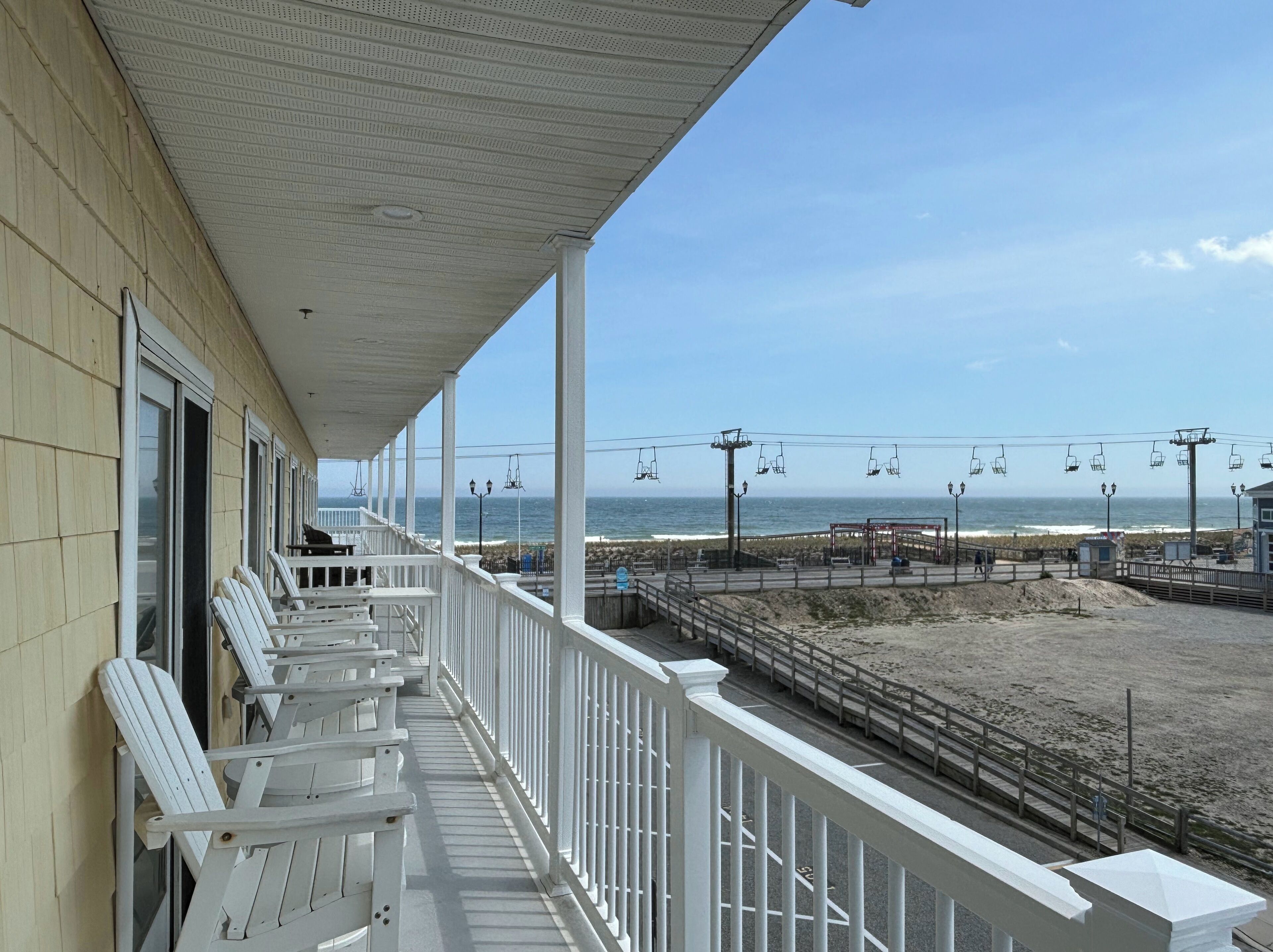 Oceanfront 3BR/2 bath condo with pool!