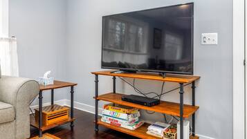 TV connectée, lecteur de DVD, écrans d'ordinateur
