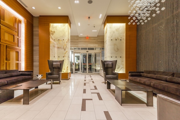 Modern Downtown Apartments - Toronto