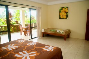 4 多间卧室、熨斗/熨衣板、WiFi、床单