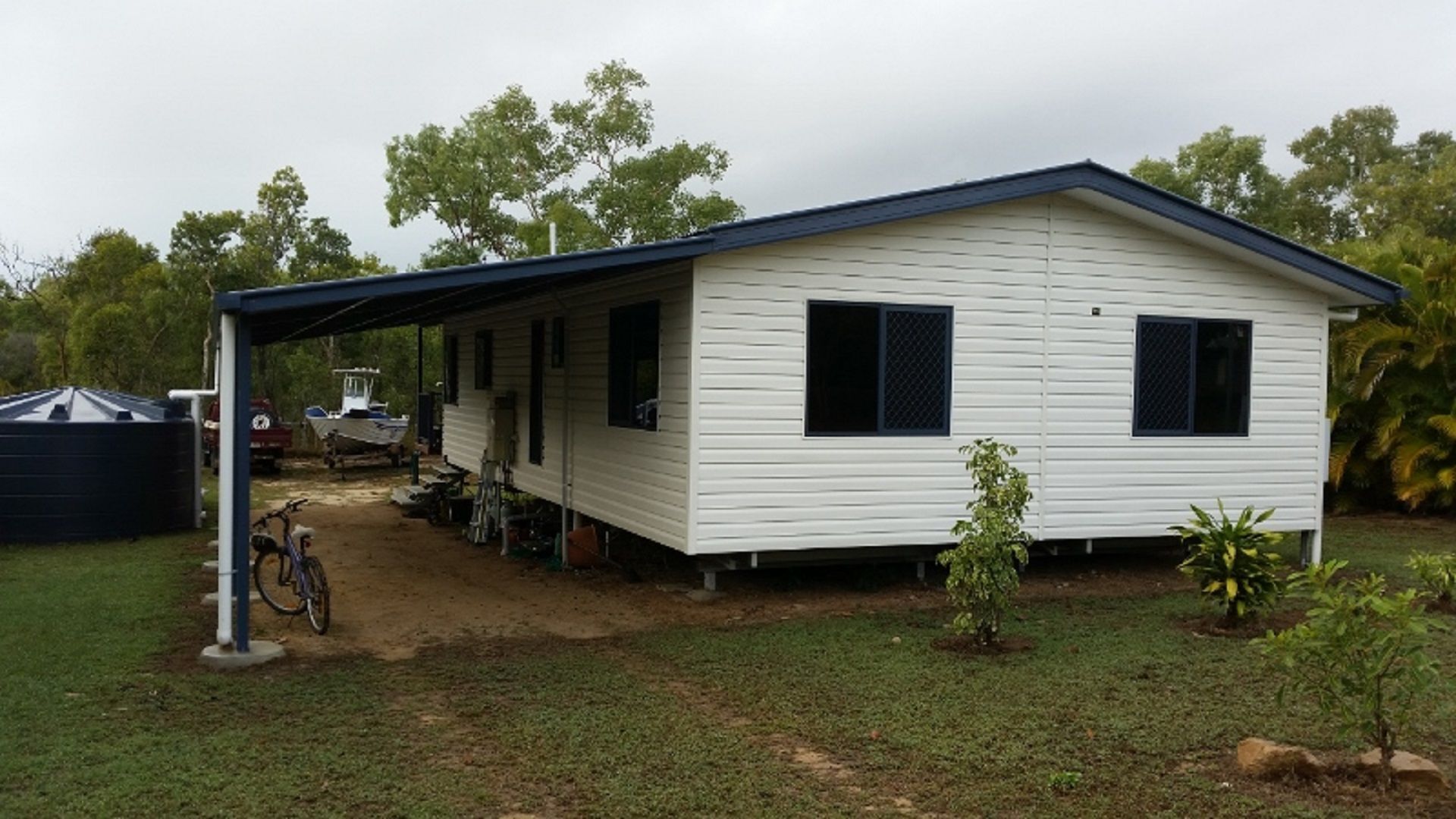 Dingo Beach House - quiet getaway — image 2