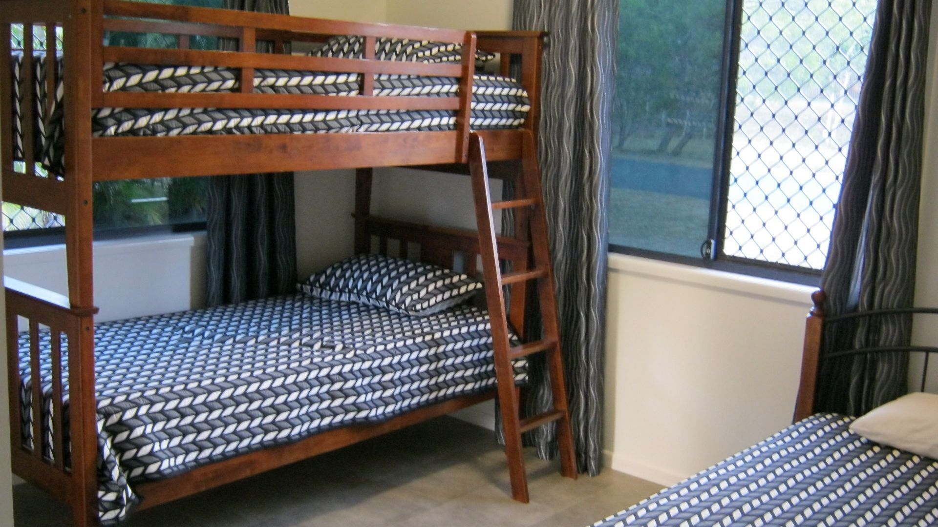 Dingo Beach House - quiet getaway — image 10