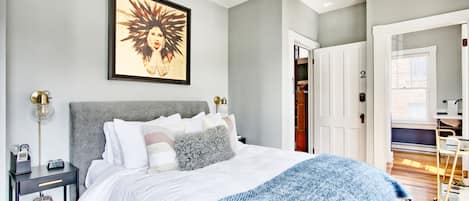 Queen Suite #2 | Premium bedding, Select Comfort beds, minibar, individually decorated