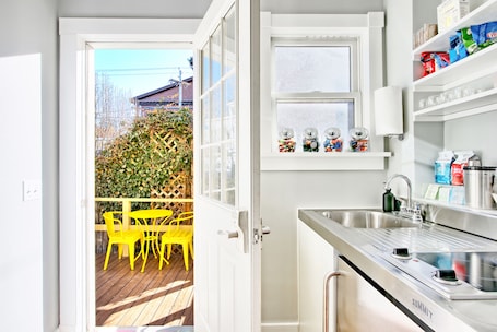 Shared fridge, microwave