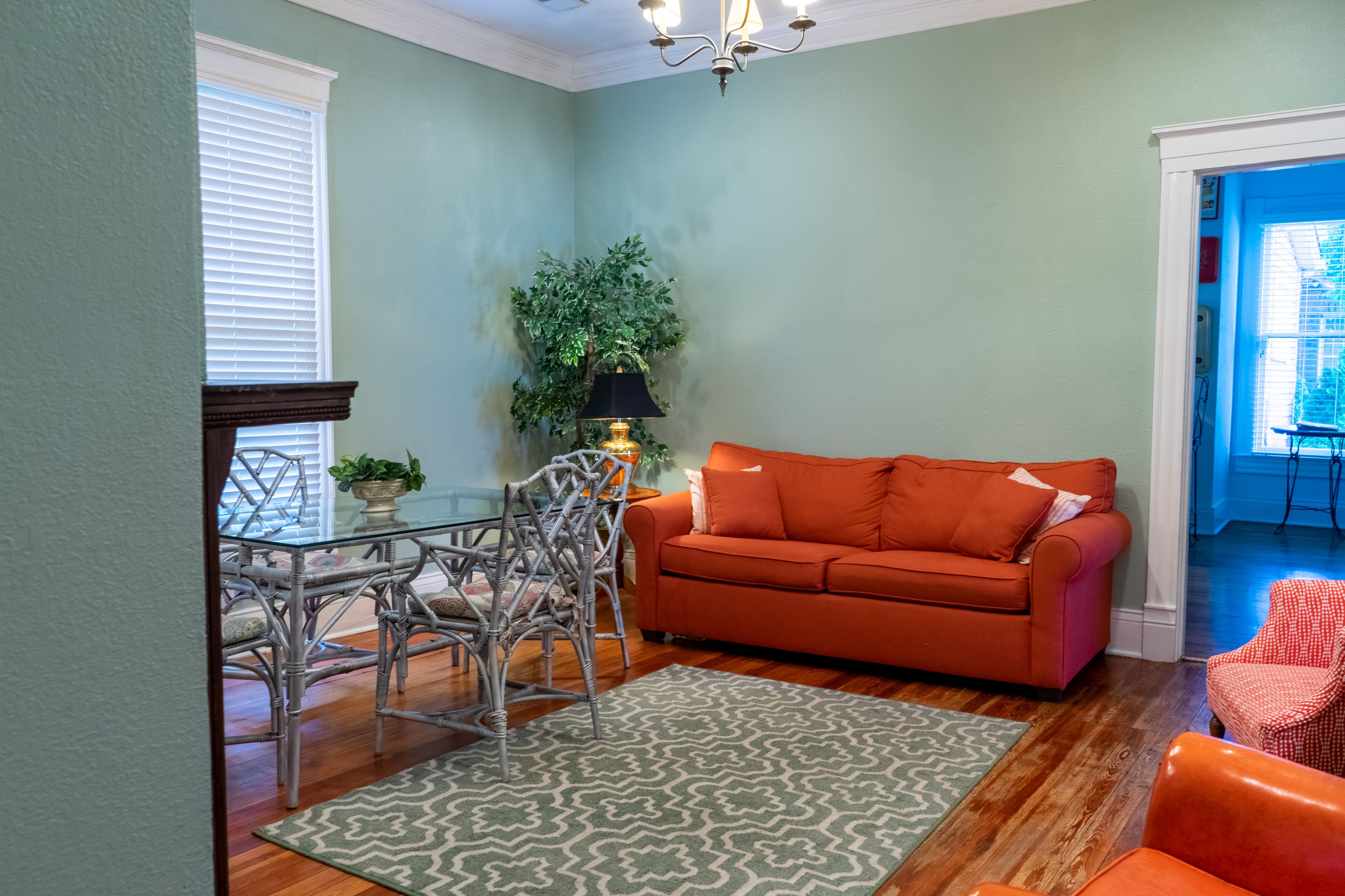 Bourbon Cottage, 2 BR, Downtown Historic Bardstown next to Bakery!