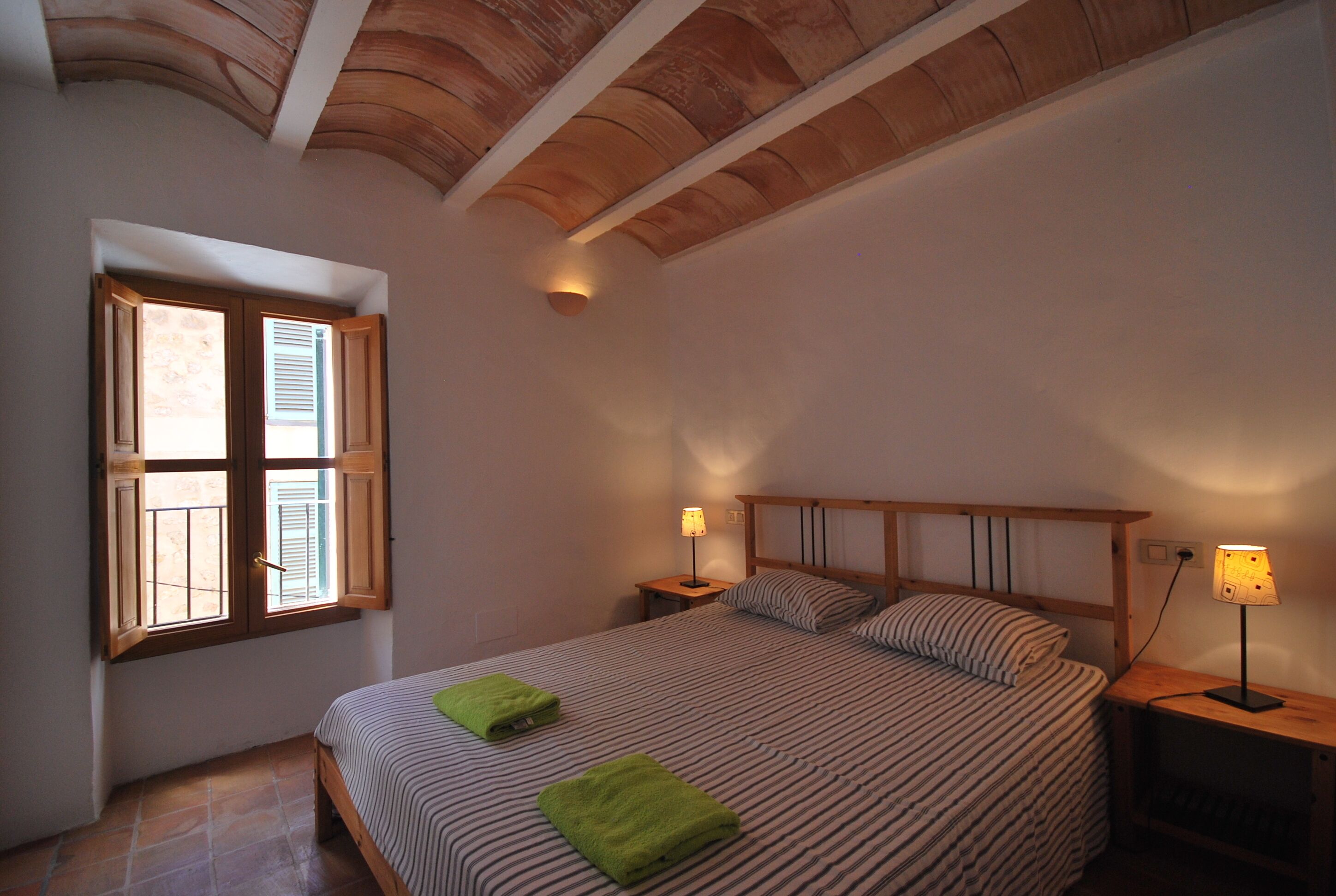 2 Schlafzimmer, Reisekinderbett, kostenloses WLAN, Bettwäsche