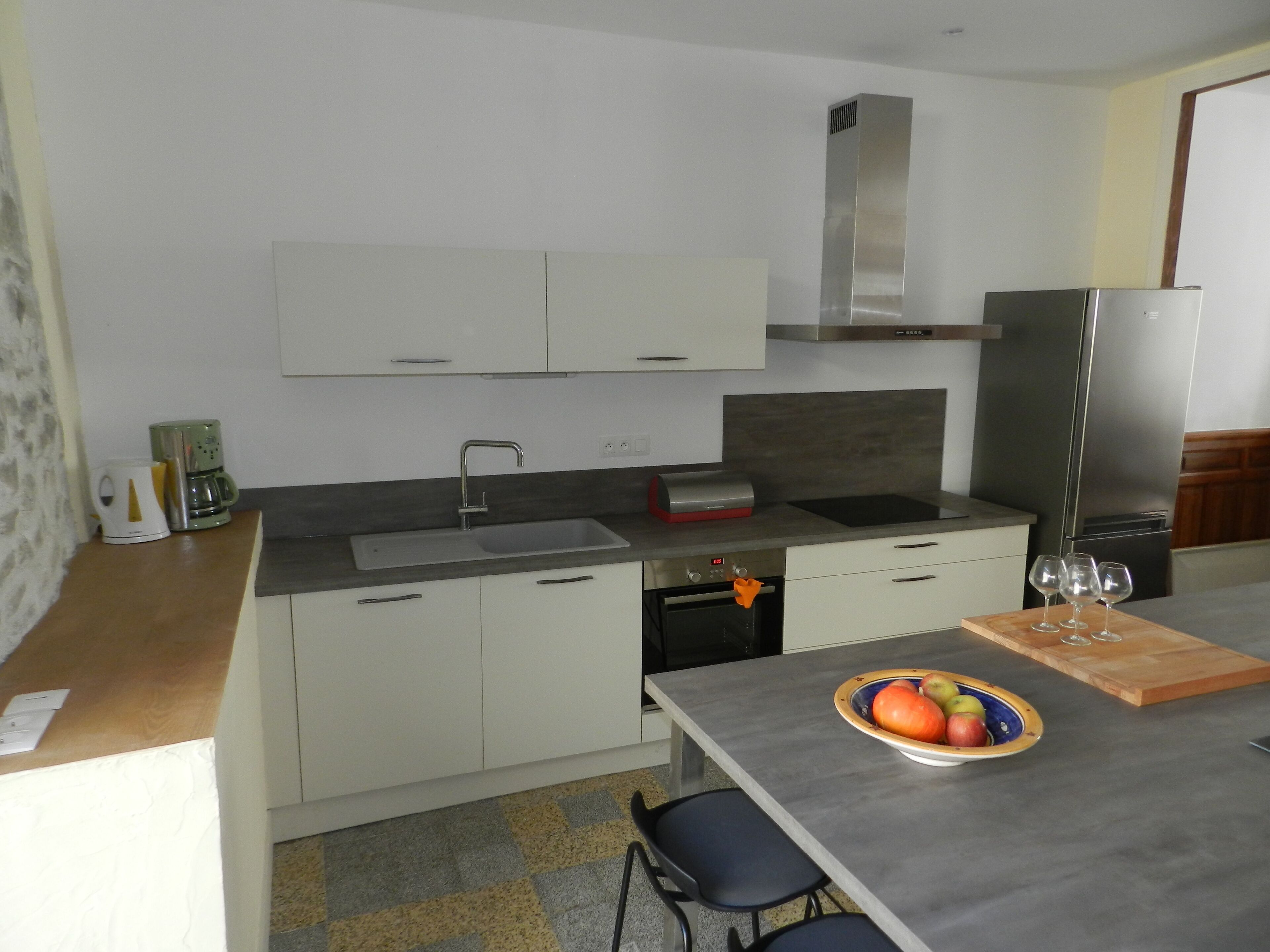 Gite Le Vieux Pressoir, Montlaur. Near Carcassonne.  In the heart of the Corbières!