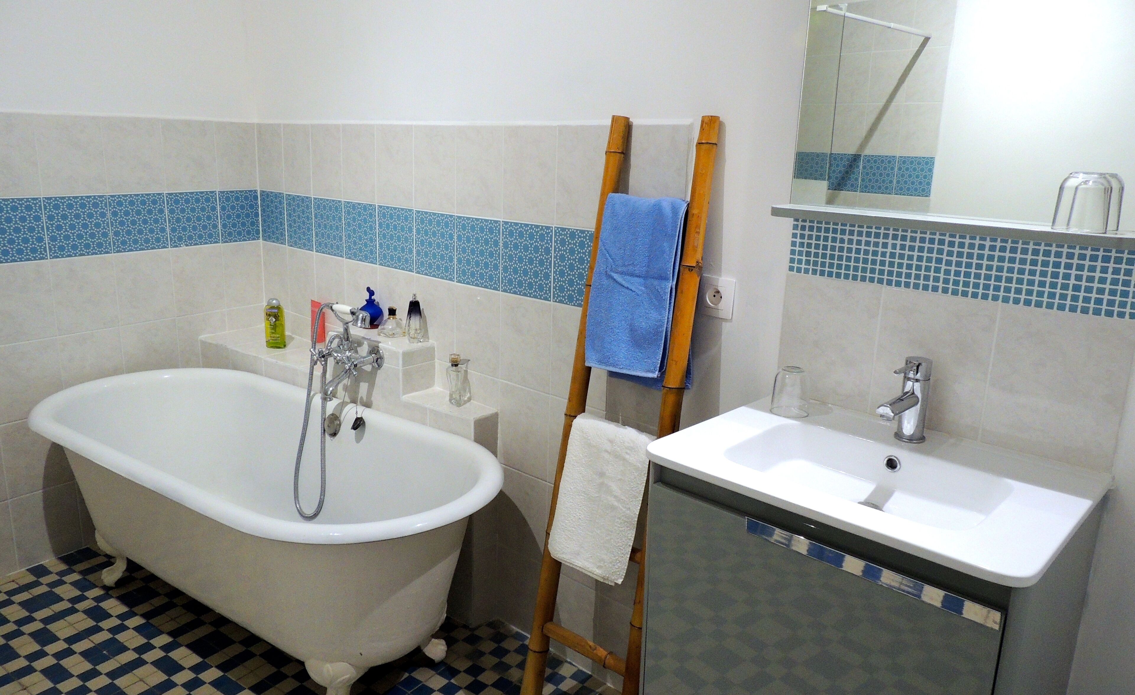 Gite Le Vieux Pressoir, Montlaur. Near Carcassonne.  In the heart of the Corbières!