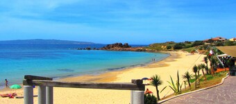 Apartment a few steps from the sea. 