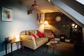 TV, fireplace, stereo - Luxury Spacious Apartment, Sleeps 4 (Gateshead, Newcastle upon Tyne, Tyne and Wear)
