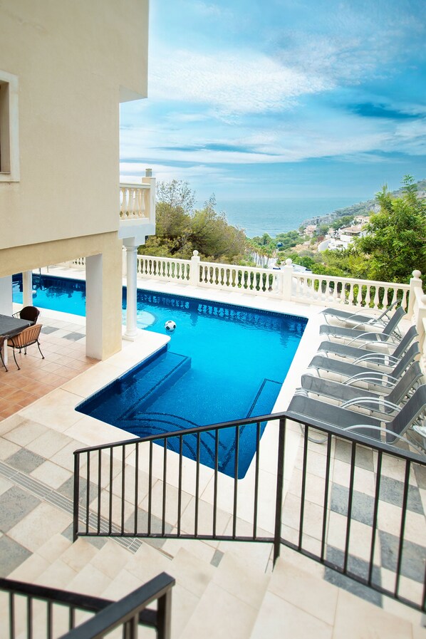 Outdoor pool, a heated pool