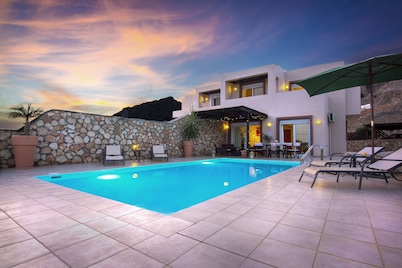 Modern Luxury Villa With Private Pool And Stunning Sea Views