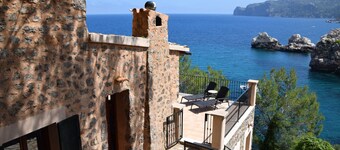 Casa de 3 Quartos Idílica com Vistas Deslumbrantes Sobre o mar e Acesso Directo a Cala Deia