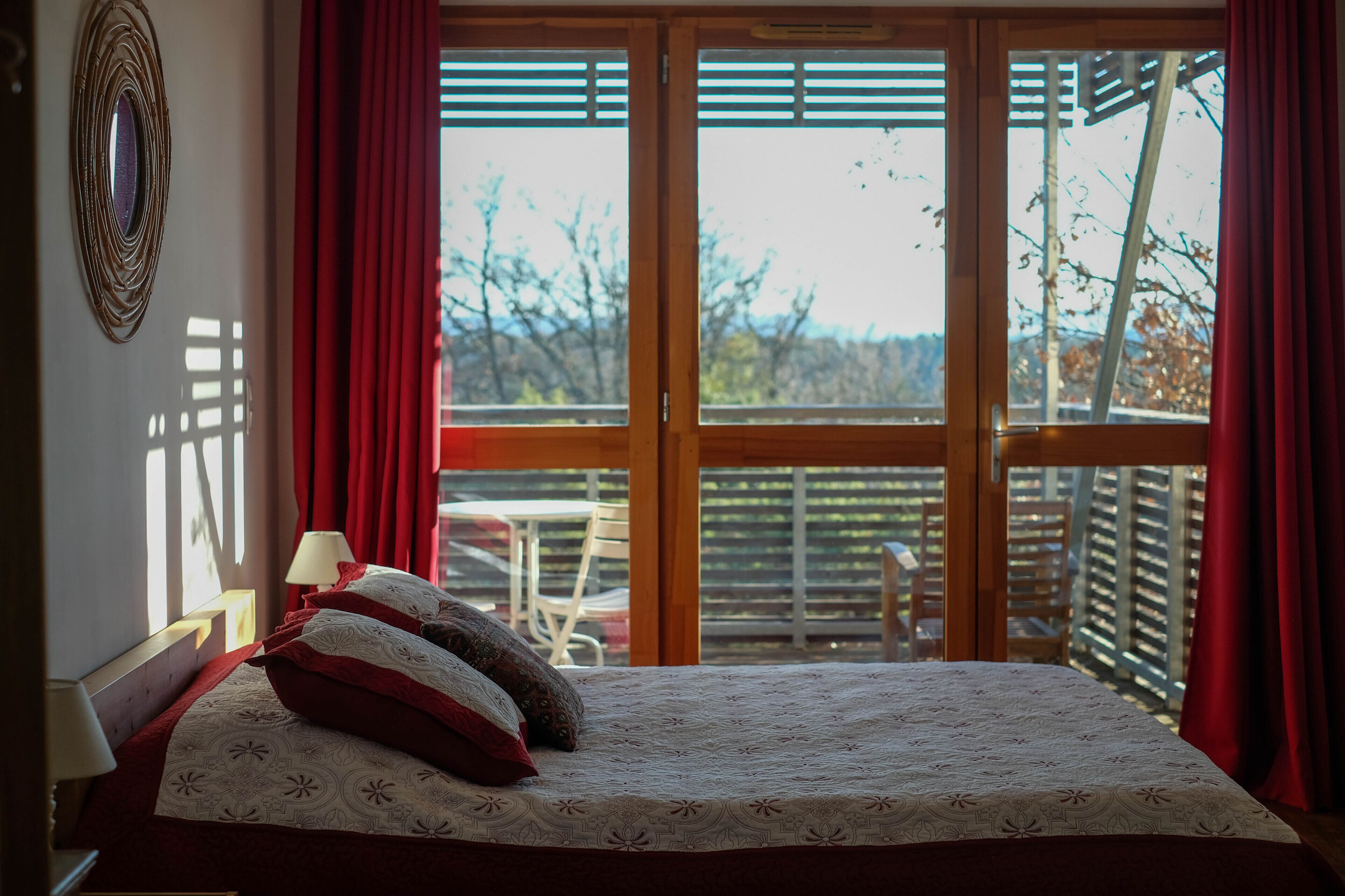 A cottage offering beautiful living spaces in a large garden