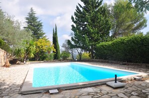 A heated pool - 4 Bed 4 Bath Provencal Hillside Villa nr Medieval Village / Heated Pool/ air con (Seillans)