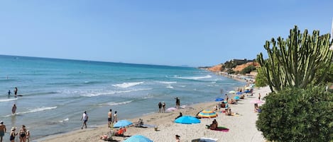 Nära stranden och strandhanddukar