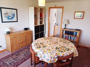 Interior - Charming private cottage in the heart of Skye, near Portree.  Family-friendly. (Nr Portree)
