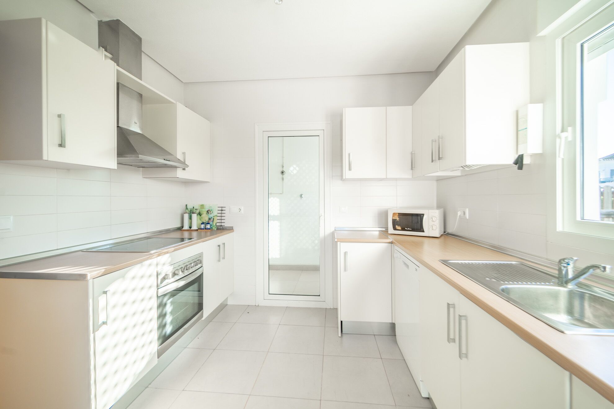 Villa Enebro, 3 Bed/3 Bath Villa, Private Pool & Jacuzzi on La Torre Golf Resort