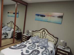 3 Schlafzimmer, Bügeleisen/Bügelbrett, WLAN, Bettwäsche