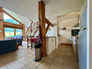 Smart TV, DVD player, books, video library