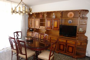 Dining - Apartment/ flat - Coma-ruga (Coma-ruga)