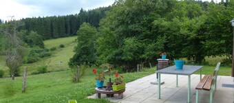 Spacious renovated farmhouse for 11 people