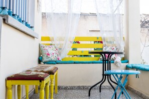 Property grounds - Lucky 4 - Independent studio (Paralimni)