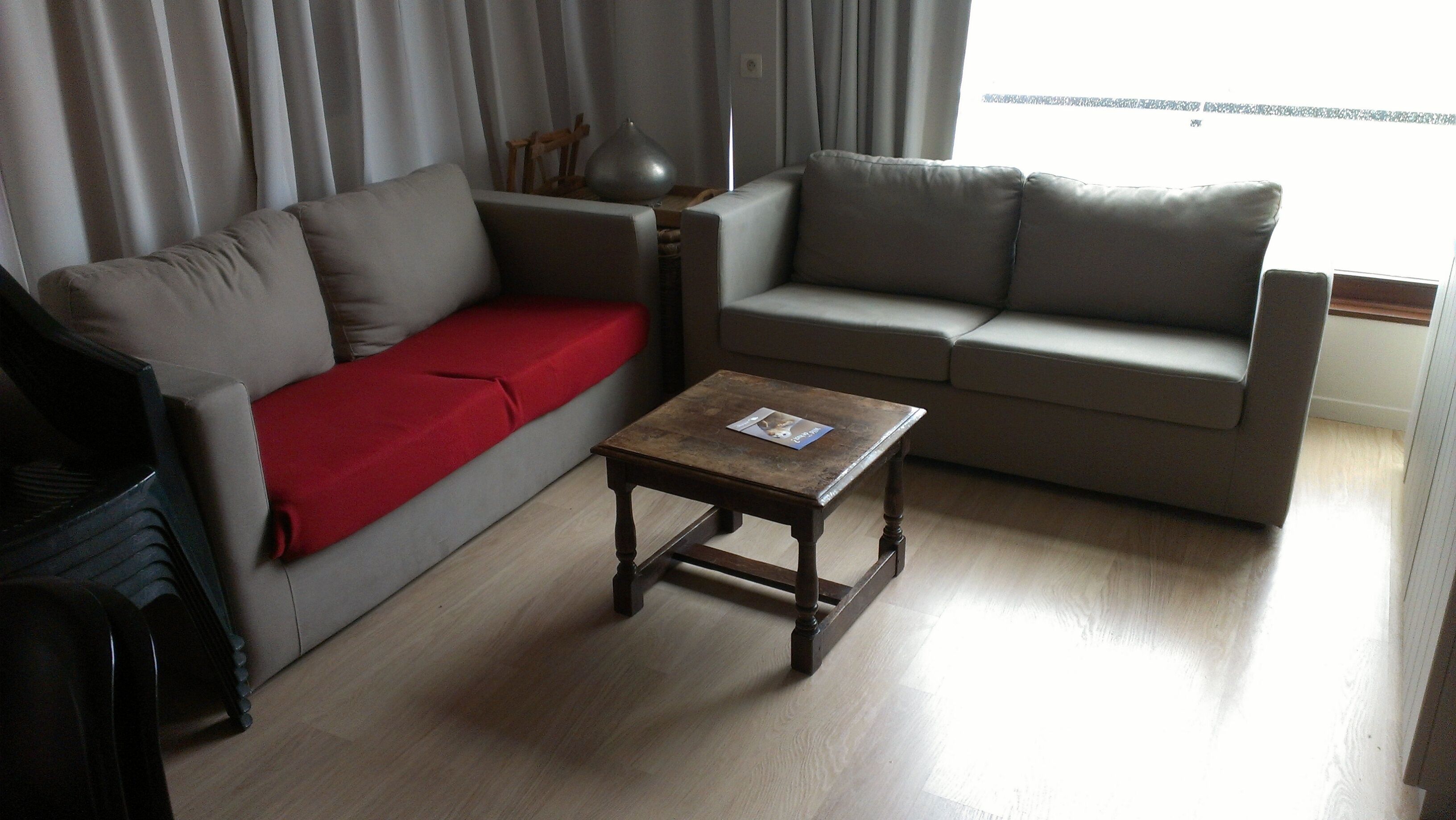 PENTHOUSE APPARTMENT WITH FRONTAL SEAVIEW FROM ALL ROOMS