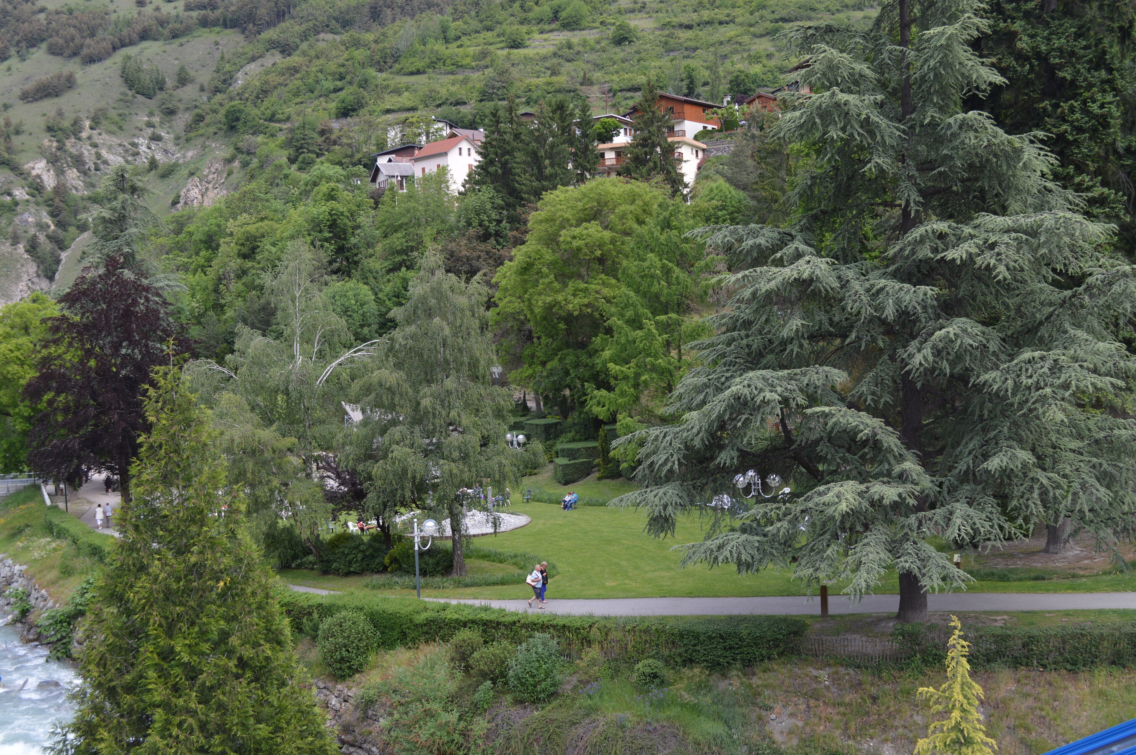 Lac de la Rosière et Cascade des Poux - Randonnée & Guide | Rheaparks