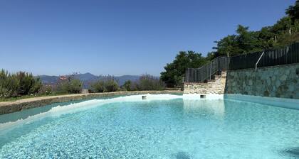 PODERE BEATRICE 20P, avec grande piscine, WI-FI gratuit, BBQ, prĂšs des Cinque Terre