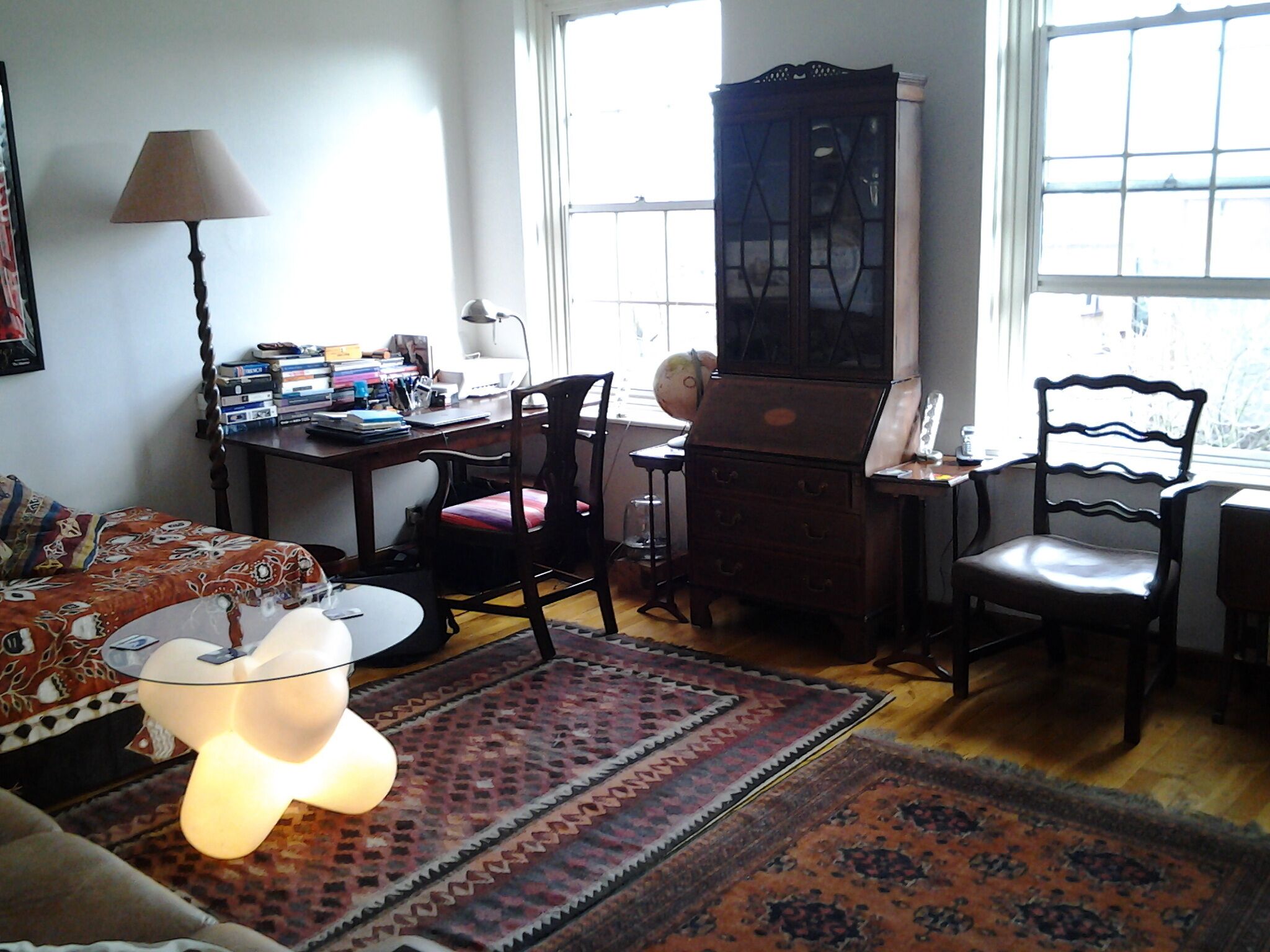 كُتُب، مكتبة فيديو، ستيريو