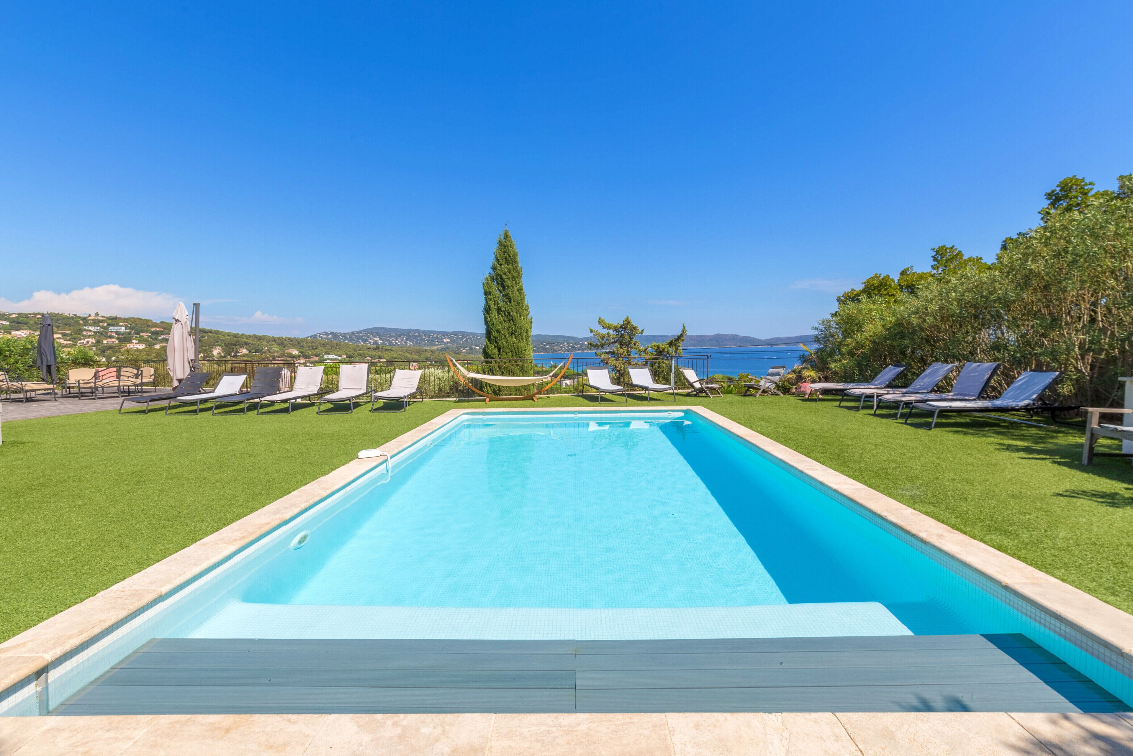 Piscine extérieure, piscine chauffée