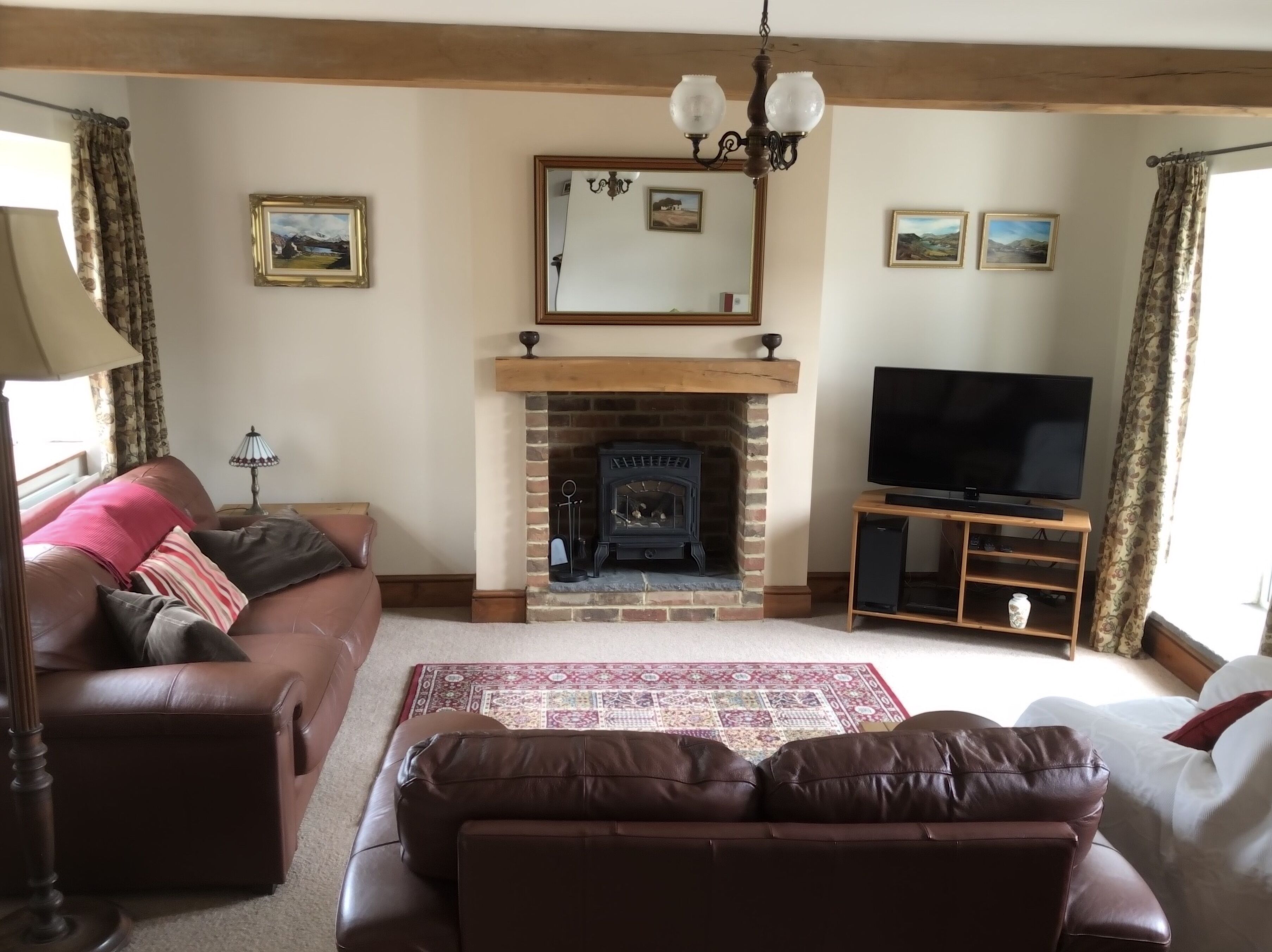 Charming four double-bedroom stone-built cottage in beautiful Vale of Glamorgan