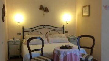 1 camera, ferro/asse da stiro, Wi-Fi, lenzuola