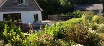 Two bedroom cottage in a quiet location with stunning views