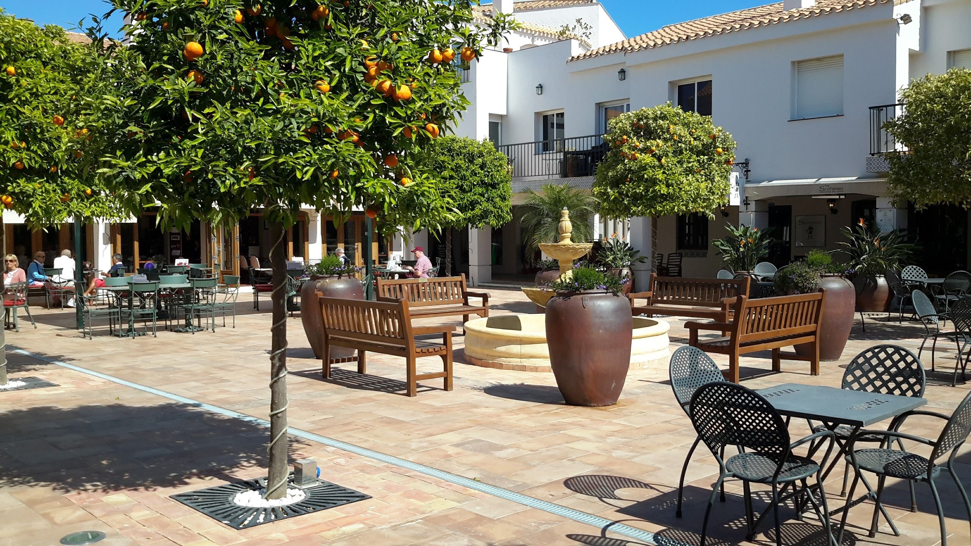 تناول الطعام بالخارج