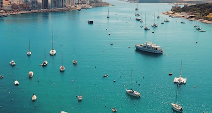 Villa Apartments in a Spectacular location near to everything!