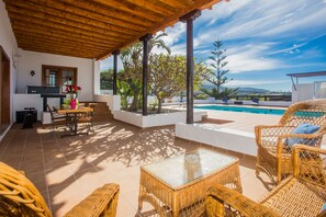 Outdoor dining - CASA EL QUINTO 'Silence, harmony and comfort' (La vegueta (Tinajo))
